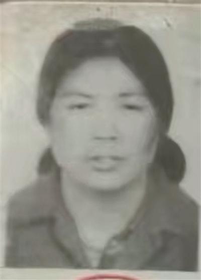 等了33年，泸州这对兄妹终于等到失踪的弟弟回家团年-2.jpg