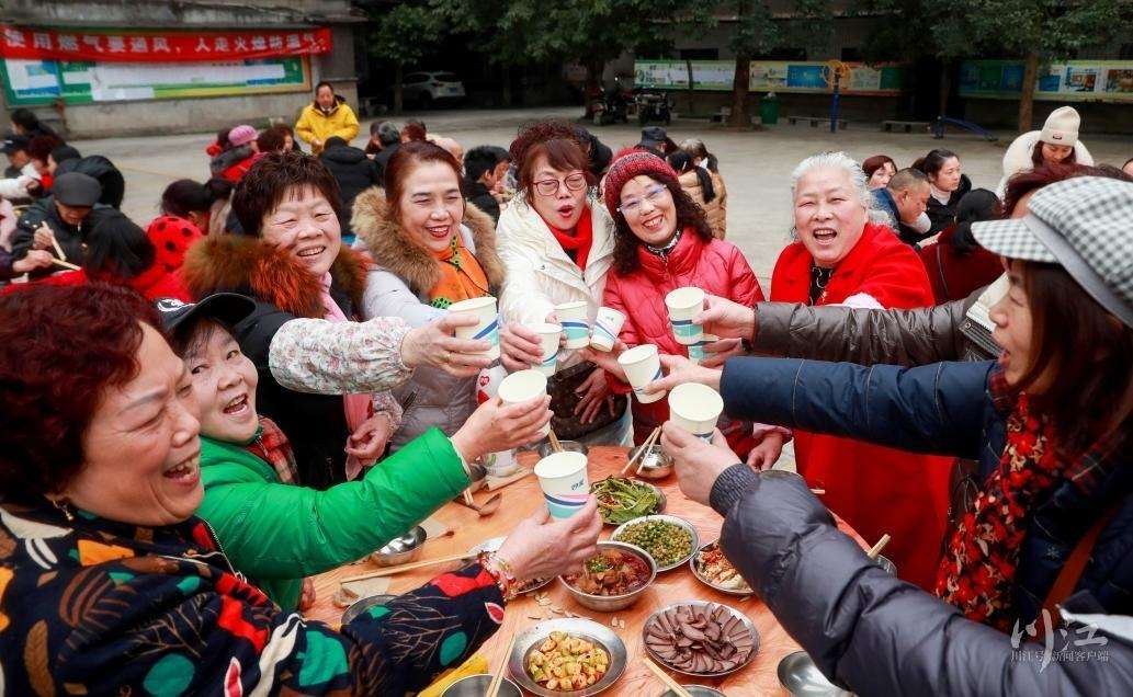 泸州视觉丨共享“百家宴” 热闹过新年-4.jpg