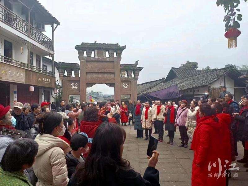 热热闹闹民俗味 过新年，合江尧坝古镇好戏连台-1.jpg