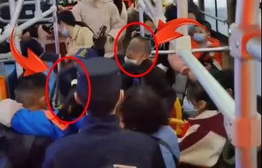 泸州公交车人贩子抢孩子！喝了酒，你必须是我的孙女……-8.jpg