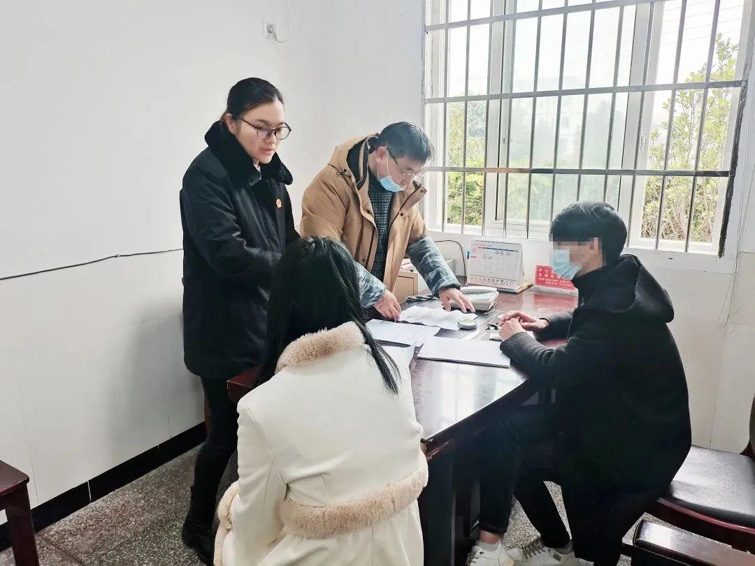 合江女生因恋爱分手销毁男生游戏装备，男生索赔15000元！-1.jpg