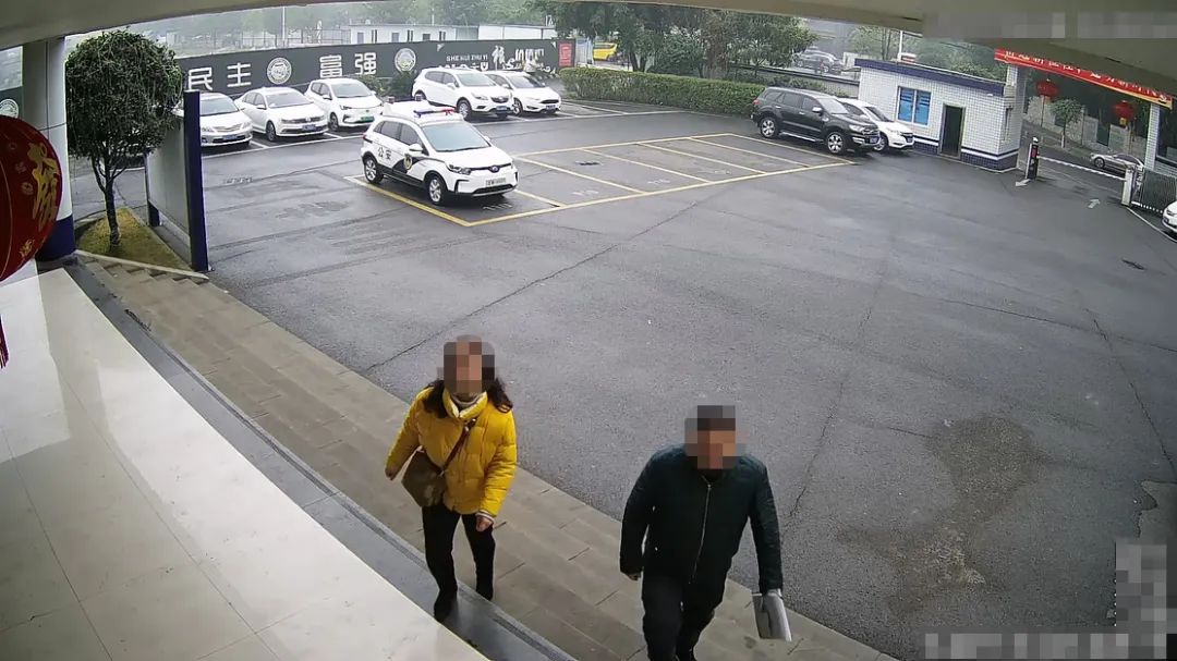 大胆！一对夫妻用假证被泸州警方识破！这事还没完…-1.jpg