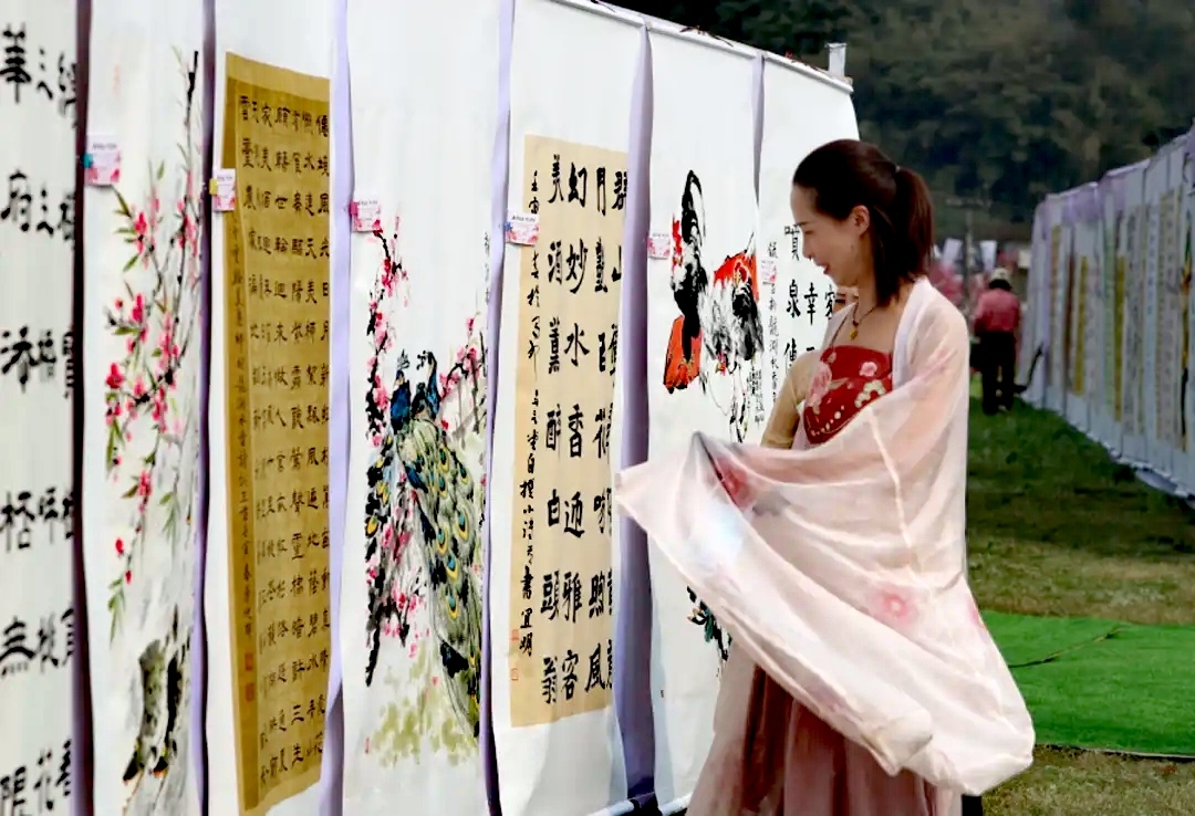 “惠享泸州·幸福三月”丨3月12日「纳溪龙湖水香」桃花节邀请函，请查收！-7.jpg