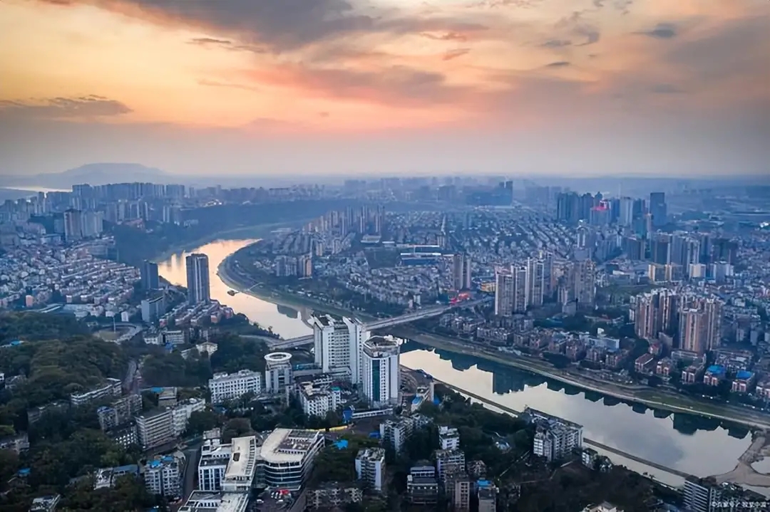 泸州当地好玩的10大景点，你去过几个？（上篇）-1.jpg