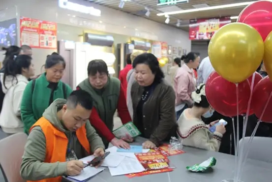 终于来了！万众期待！泸州汇通电器万达店盛大开业！-7.jpg