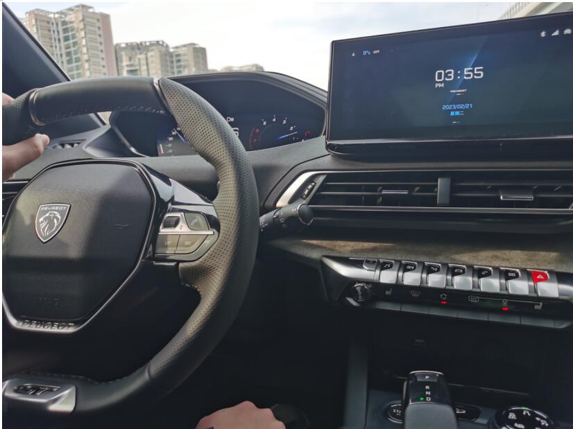纯家用需要，东风标致新5008用车作业-3.jpg