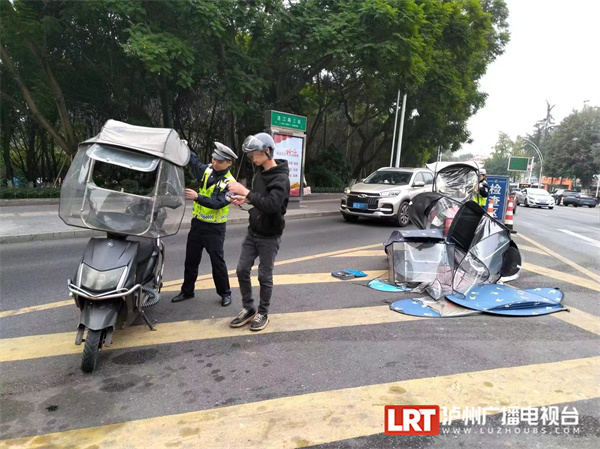 违停、开车打电话……将被严查！泸州这些路段是重点！！-2.jpg