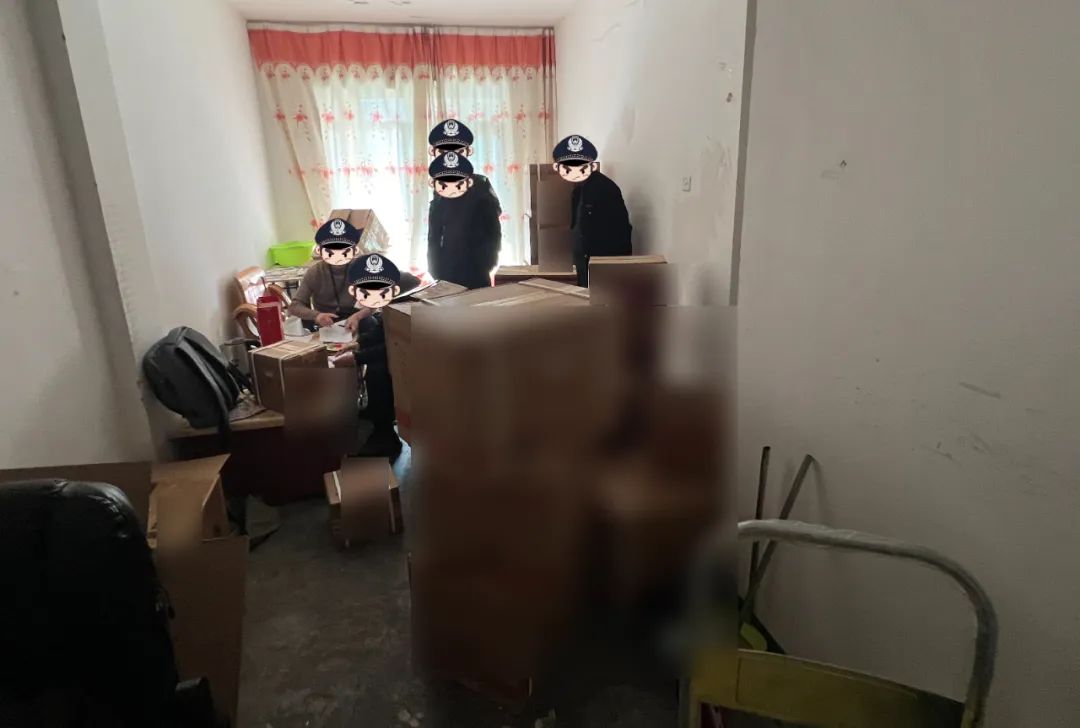 黑心！涉案金额680万！1359瓶白酒全是假货！泸州警方查获...-8.jpg