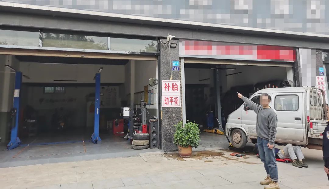 泸州：男子以养花之名偷“花盆”，花还没种下警察就来了！-7.jpg