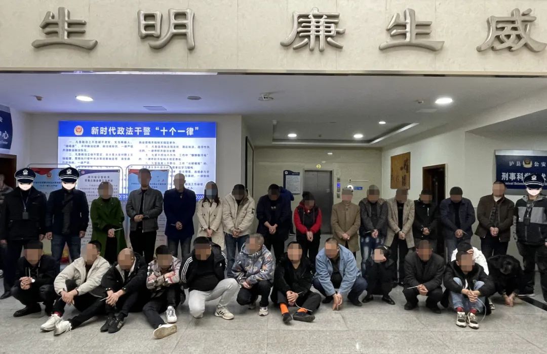 泸州5个“好朋友”首次穿同款服装……-3.jpg