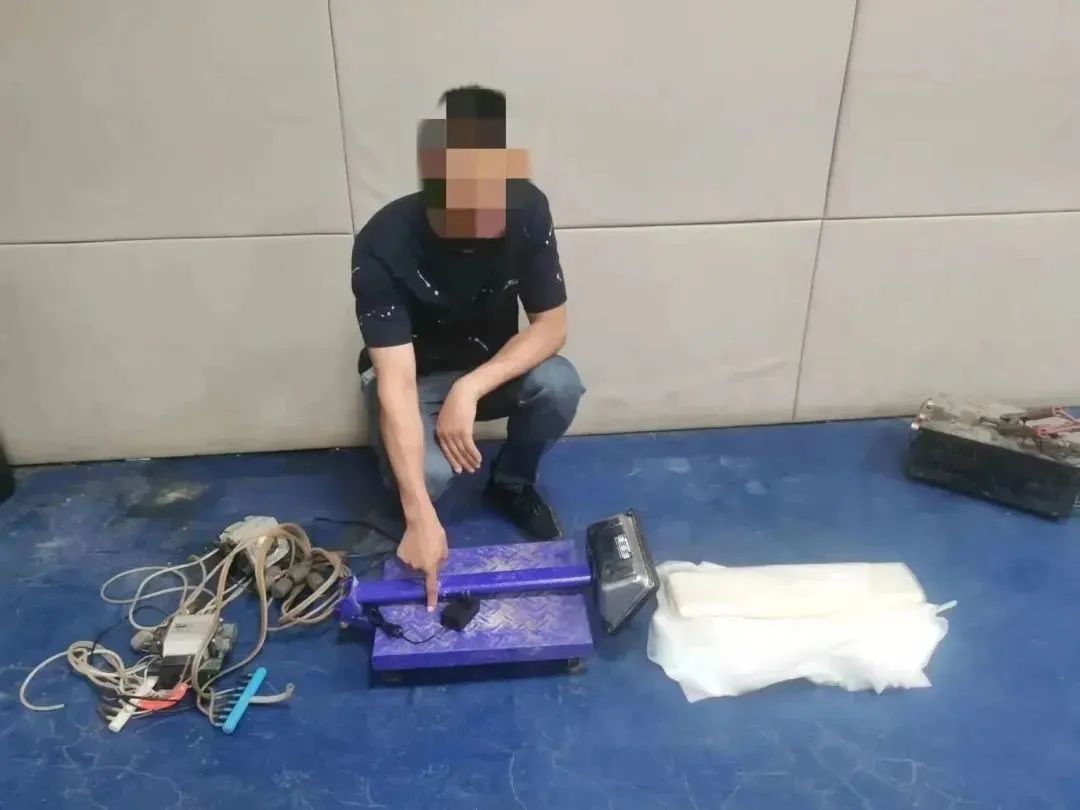 涉案金额100余万元！泸州公安破获一部集群非法捕捞水产品案！-5.jpg
