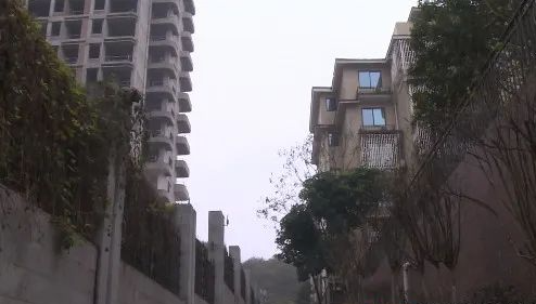 持续半年多，泸州一工地夜间施工扰民！居民很苦恼…-2.png