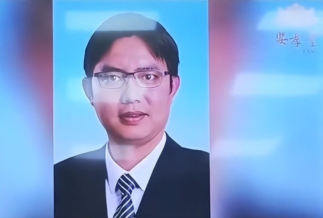 46岁网红麻醉师朱翔举办追悼会，妻儿悲痛欲绝，微信头像惹泪目-9.jpg