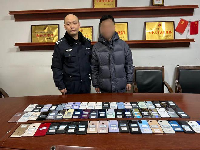 深夜！男子回家发现床上睡了个陌生男人！-11.jpg